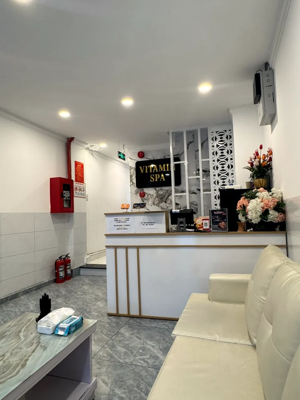 Men's Massage in Nha Trang,Clean & Reliable · waiting lounge